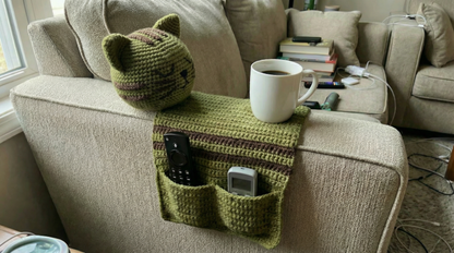 The Cozy Cat: Crochet Sofa Organizer - PDF Pattern