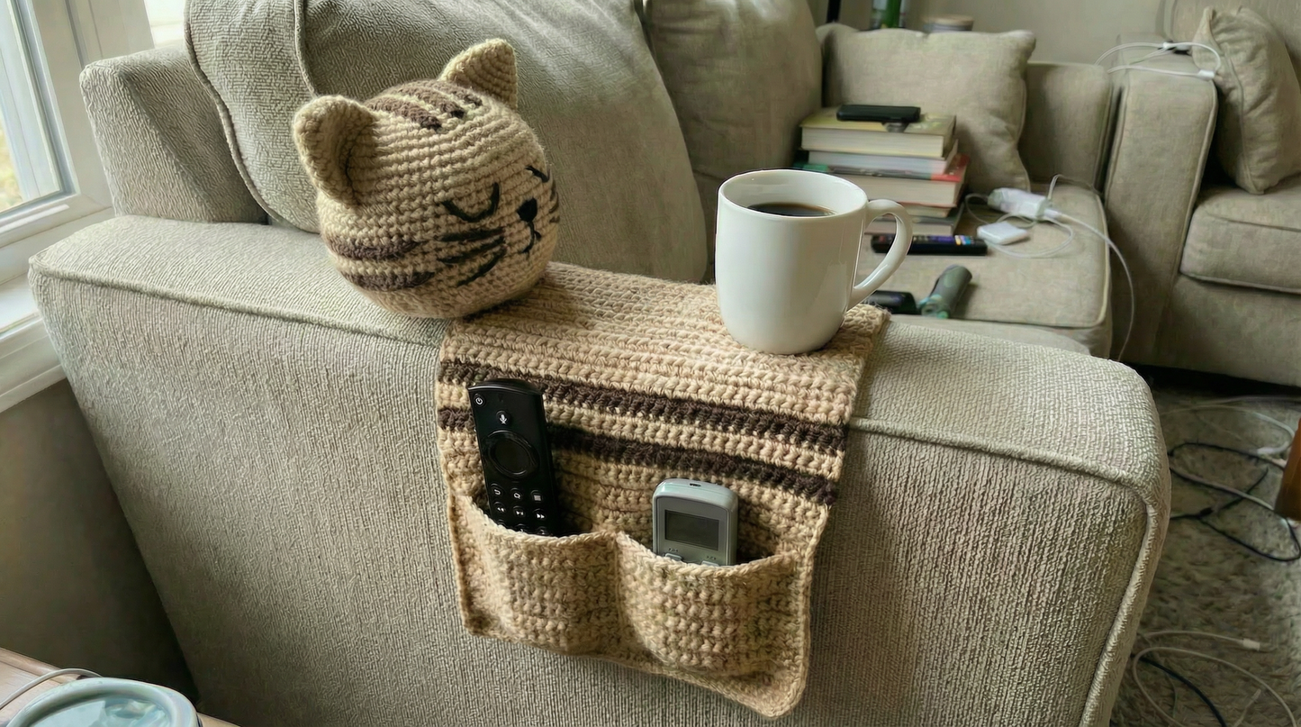 The Cozy Cat: Crochet Sofa Organizer - PDF Pattern